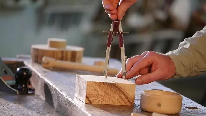 灯具 | 脑洞又开！伦敦设计师用活塞控制灯光量