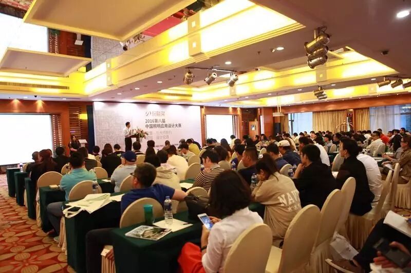 祝融奖 | 首站大连：啤酒海鲜与灯光更配哦！