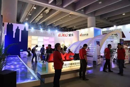 展讯丨爱克莱特：超大集群互动控制技术点亮光亚展