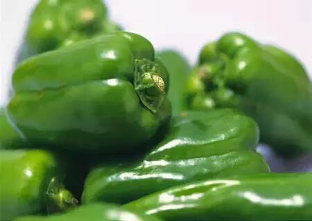 冰箱里不宜存放的10种食物,要牢记噢478 / 作者:恭城520小奈姐姐 / 帖子ID:112335 冰箱里不宜存放的10种食物,要牢记噢478 / 作者:恭城520小奈姐姐 / 帖子ID:112335