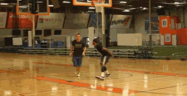 怎样练习篮球防守