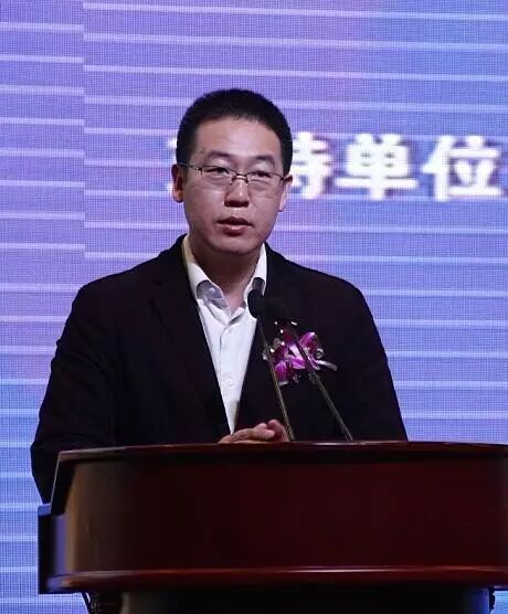 “中国灯具城市场高峰论坛”盛大召开