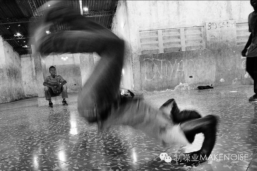 用街舞对抗暴力 | 第2张