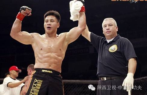 人称“李小龙二世”的散打高手,竟然是一位越南人?