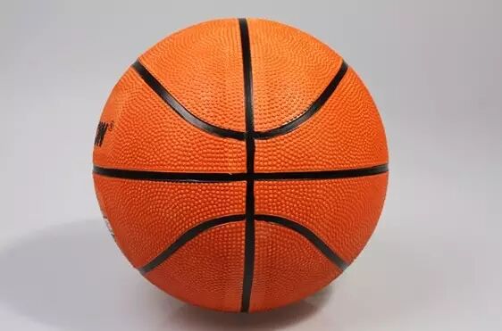 挑选篮球小贴士