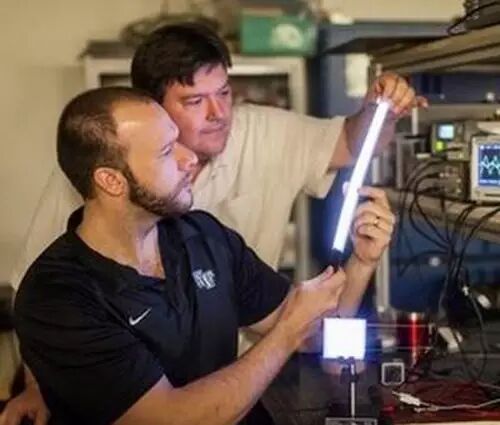 美开发纳米技术塑料灯泡 取代LED成为新型光源？