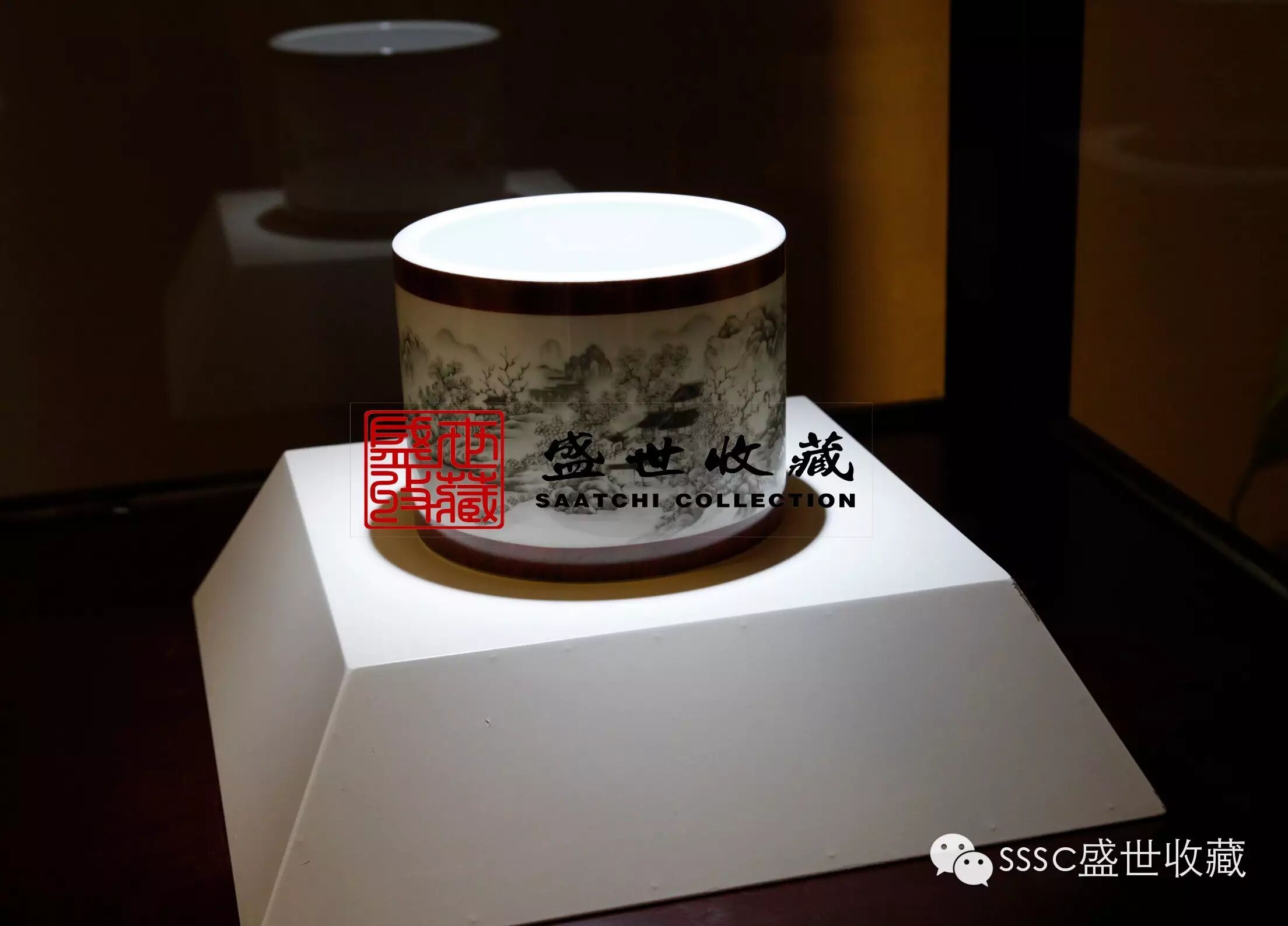 jingdezhen Dou Cai picking pattern plum vase