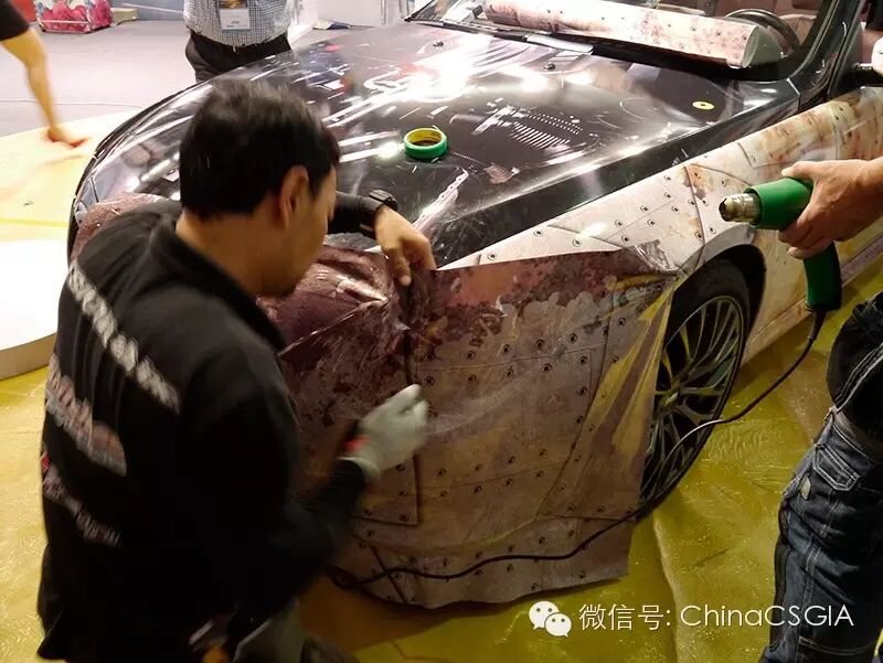 查理印花区人气爆棚 车身贴膜悦动现场