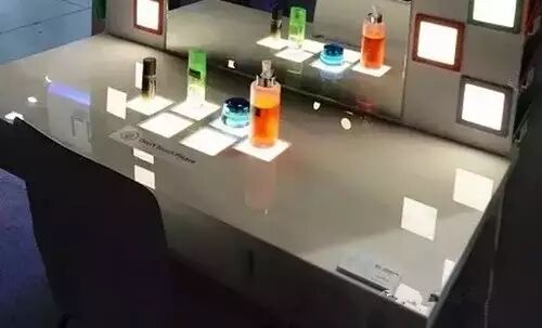 热了好久的OLED，到底发展得怎么样了？