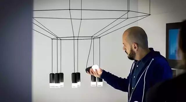 一群有故事的灯具