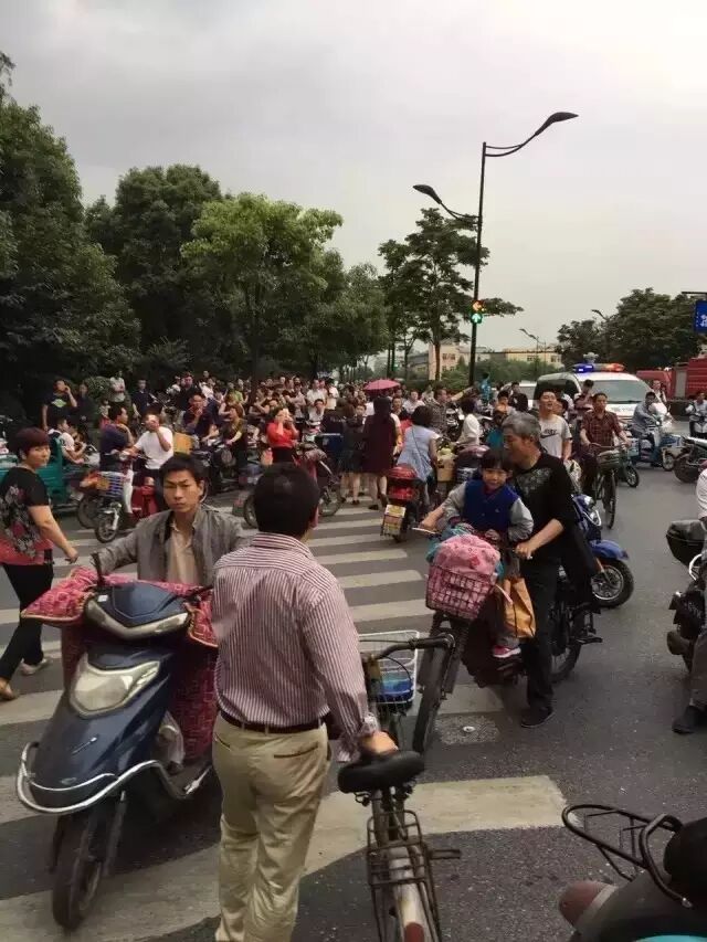 灯具市场火灾又起，事故为何频频发生？