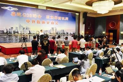 方大智控董事长，为智慧照明事业奔波的海归博士