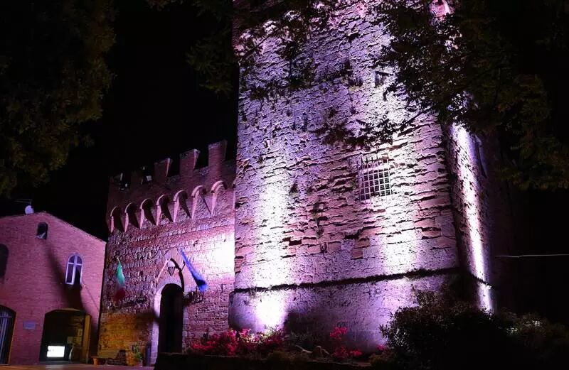 【案例】施莱德照明让意大利Casole d'Elsa古城重放光彩