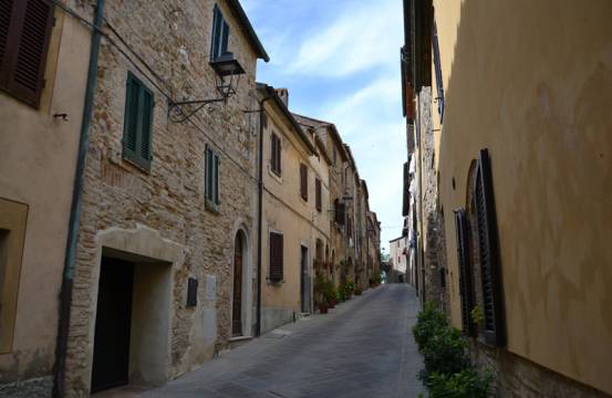 【案例】施莱德照明让意大利Casole d'Elsa古城重放光彩