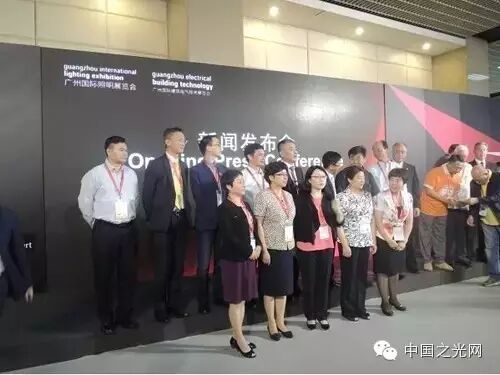 台120万盏高压纳灯替换计划　有望年底启动LED路灯市场大饼