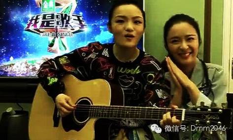 徐佳莹 吉他弹唱《大手拉小手》