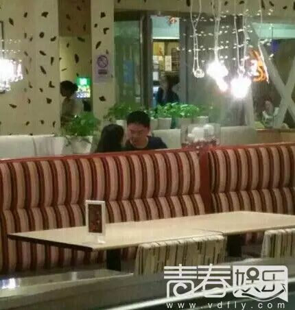 奶茶妹妹缺席毕业典礼怀孕了? 近照雷人奶茶身材严重走样-怀孕期