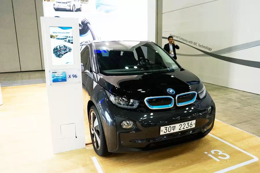 来看一看逼格最高的电动车大会都有什么车