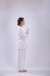 【佛忏瑜伽】108拜心宽气顺病不来 【佛忏瑜伽】108拜心宽气顺病不来