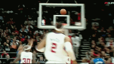 【天空才是他们的极限】在篮筐上方飞行!nba最强弹簧人开启飞行模式!