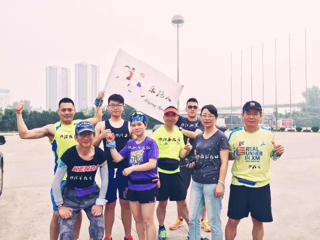 《入夏之初,穿越金陵55KM(好文推荐)》 - 这里升起太阳 - 百花争艳 《入夏之初,穿越金陵55KM(好文推荐)》 - 这里升起太阳 - 百花争艳