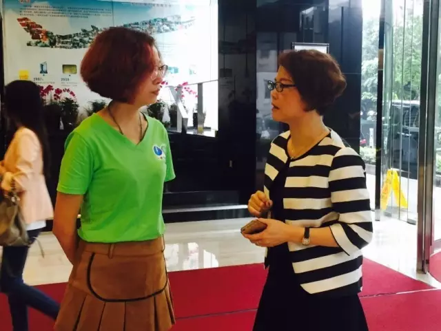 优吸环保携手海航大厦举行“世界地球日·健康办公行”公益活动 优吸环保携手海航大厦举行“世界地球日·健康办公行”公益活动