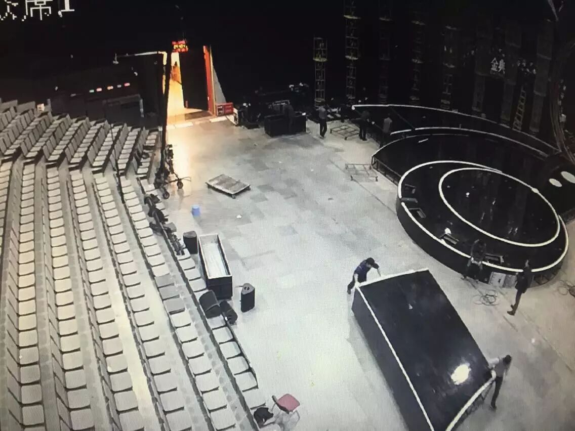 如果听一场《我歌》耳朵会怀孕,那么安保哥哥可能已经…… 芒果日志-怀孕期