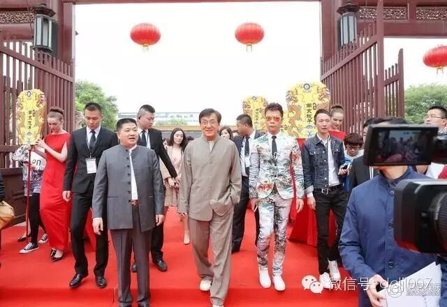 【成龙大哥又惹祸】南京博物馆朝天宫大成殿借给开发商做...