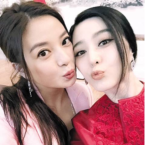 都说和范冰冰合照必输!可是范冰冰这次却输给了Baby唐嫣...