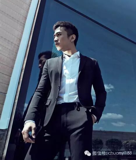 邓超的穿衣秘诀 <wbr>越自信穿得就越简单