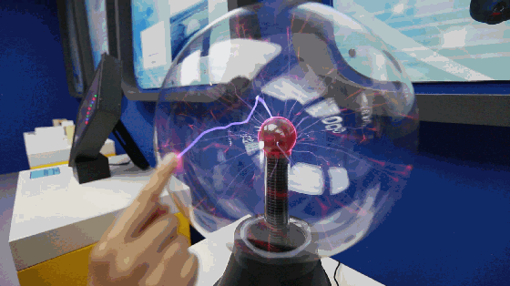 科技馆中实践互动性最强的一个区域,这里有各种各样有趣的科学小实验