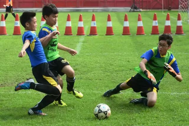 ［话题］让校园足球带动学校体育改革