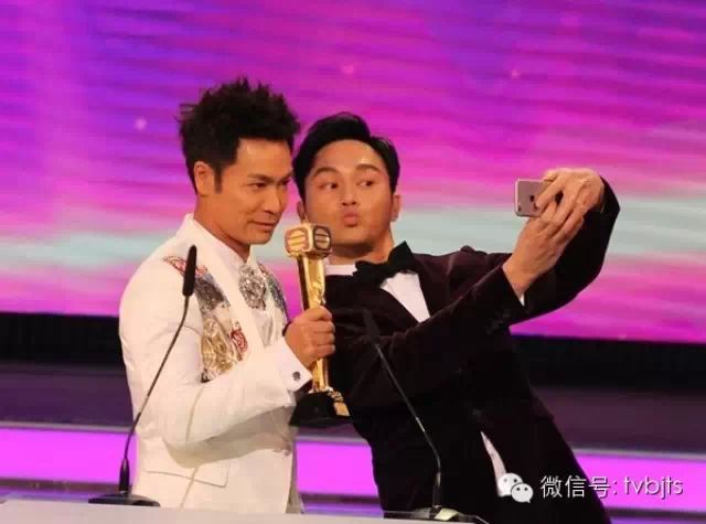 郭晋安佘诗曼封帝后 张智霖再讽无线