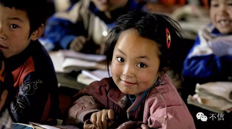 乡村图书馆公益亲历者Cassie:给大山里的孩子们一双隐形...