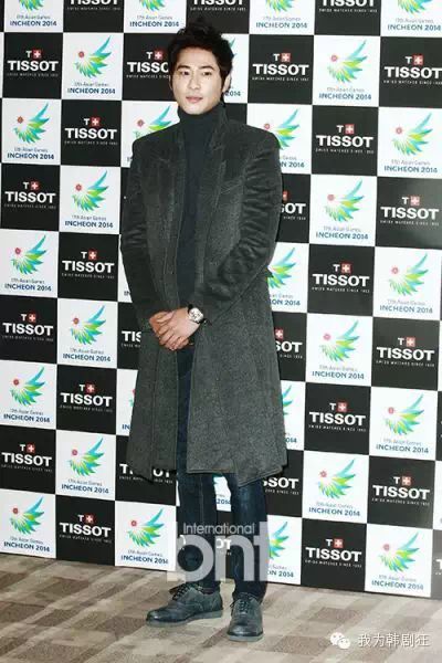 韩星姜志焕曝床照 公司称女方是导游妻子