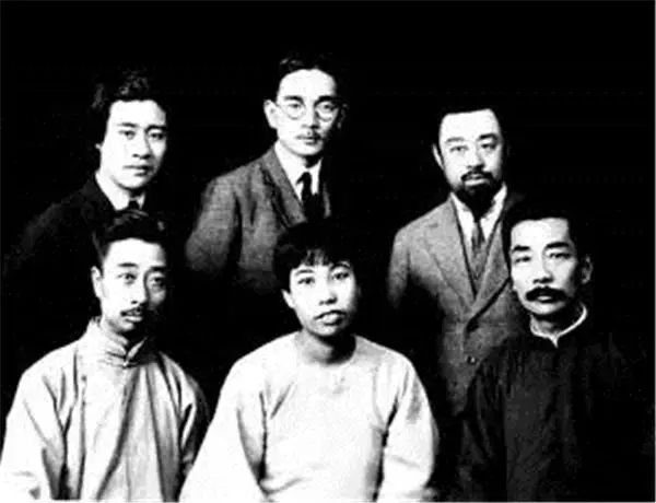 他心里爱着别人,却拥有近60年的美满婚姻… - 纽约文摘 - 纽约文摘 他心里爱着别人,却拥有近60年的美满婚姻… - 纽约文摘 - 纽约文摘