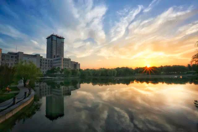 南京航天大学招飞网_南京航空航天大学招生网_南京大学航空航天