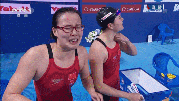 还有游泳队的两大男神孙杨,宁泽涛 在傅园慧的领衔下 中国队在表情包