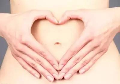 女子怀孕两月肚子像皮球,检查后惊呆了:孩子没了,竟是…..!