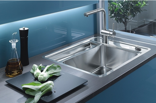 牙刷和口红脏过马桶？研究称其细菌数量超级多