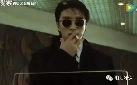 369搞笑配音周星驰到银行抢劫女服务员处女贞操....