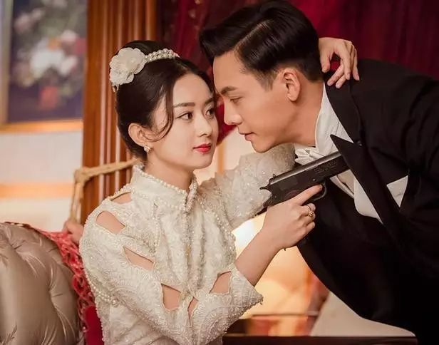 《老九门》赵丽颖和陈伟霆新婚夜滚床单~不认直视!