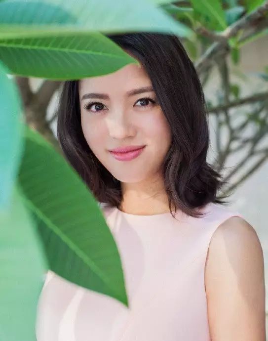 传奇丨她是娱乐圈的一股清流,老公帅女儿萌,32 岁的张梓琳每...