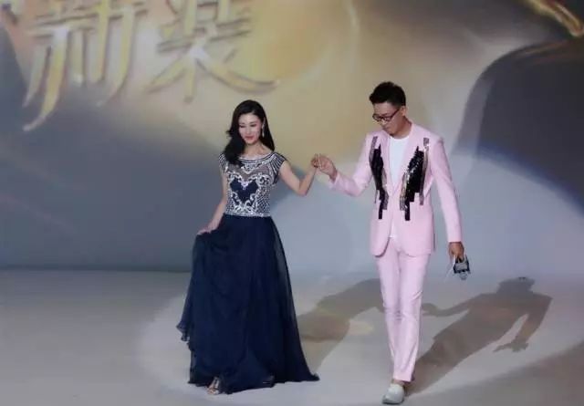 李嘉欣借《女神新装》复出:揭秘不老女神的人生哲学