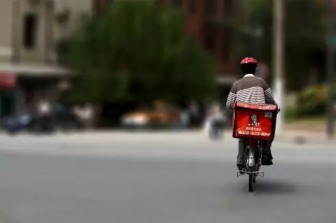 外卖里有红色“活物”!吃了几口“被怀孕”,店家的解释竟是……-怀孕期