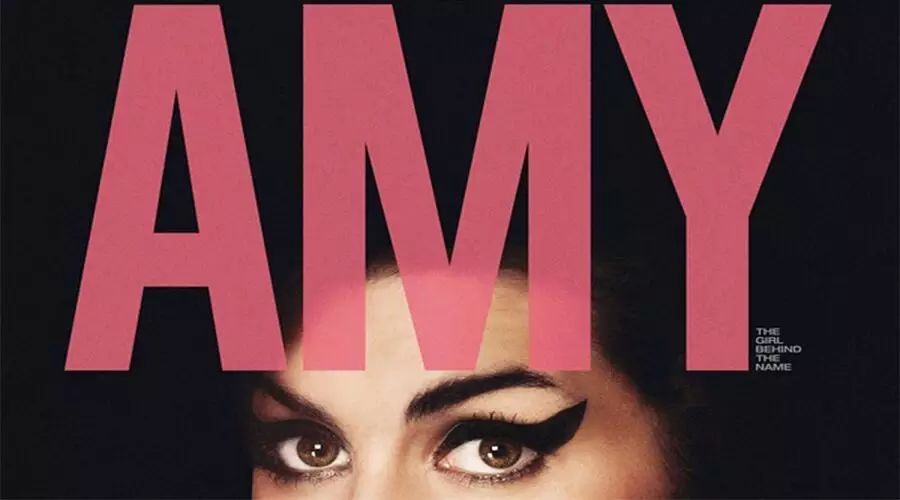 “回到黑暗”的天才“疯子”—Amy Winehouse