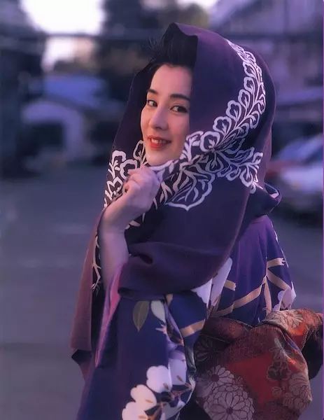 吉永小百合的经典日系写真:没有谁比她更美!