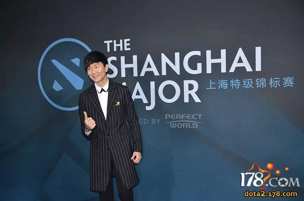 DOTA2特锦赛决战日  神秘嘉宾林俊杰登台演奏