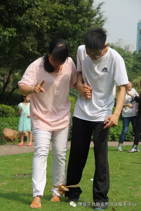 【社矫项目】浓情五月 感恩母亲 ----记“一路有你,伴我同行”户外亲子活动 【社矫项目】浓情五月 感恩母亲 ----记“一路有你,伴我同行”户外亲子活动