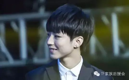 TFBOYS王俊凯——侧颜控